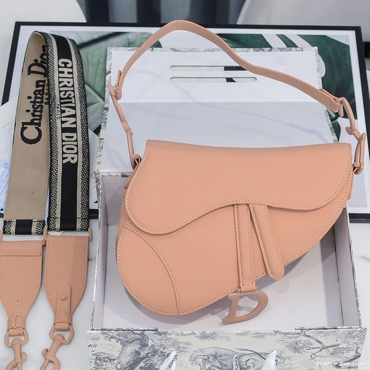 Calfskin Ultramatte Saddle Bag Dior Pink 0710 Luxury